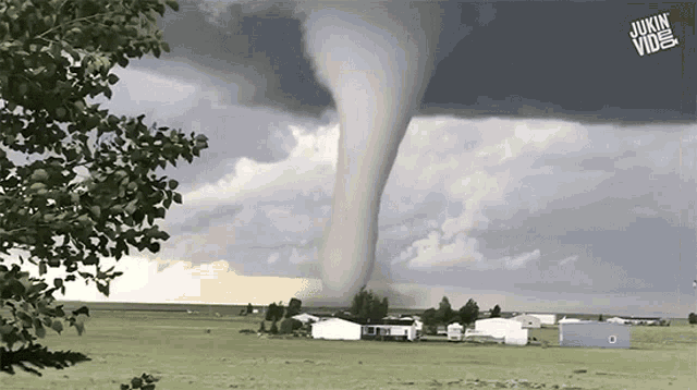 Twister Tornado GIF - Twister Tornado Disaster - Discover ...