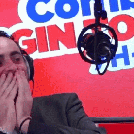 Résultat de recherche d'images pour "gif camille combal virgin"
