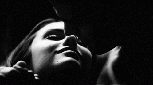 Kiss Good Night Gif Kiss Goodnight Kisses Discover Share Gifs
