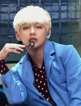Bts V GIFs Tenor Bts V GIFs Tenor