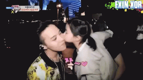 Gd Night Kiss Gifs Tenor Gd Night Kiss Gifs Tenor