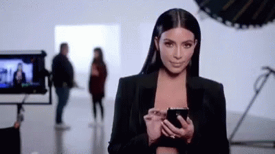 Kim Kardashian Wink GIF - KimKardashian Wink Flirt - Discover ...