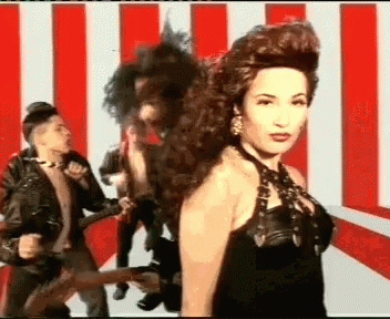 https://media1.tenor.com/images/f5b8f258571742f20c58a5e7449a9a8e/tenor.gif?itemid=10699399