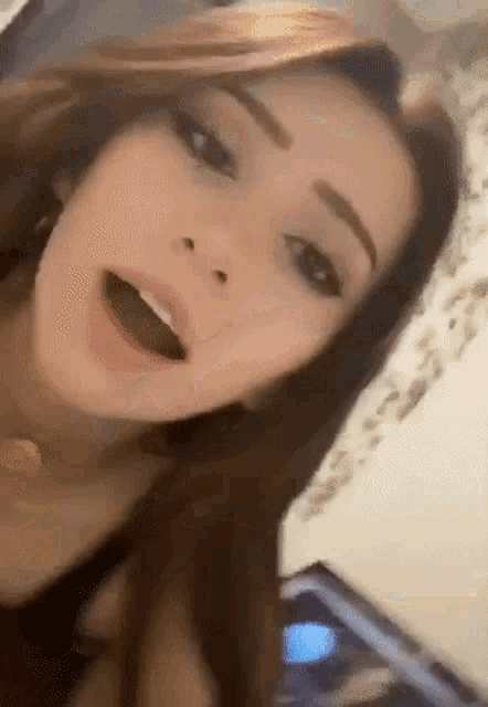 pic Aesthetic Baddie Gifs cute aesthetic gif cute aesthetic baddie discover share gifs