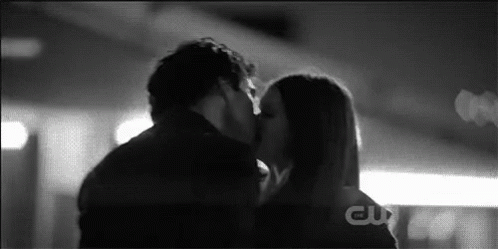 Kiss Me Gif Kiss Me Gif