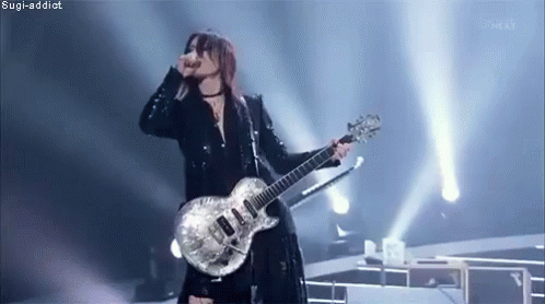 Sugizo Xjapan ビジュアル系　ギター ロック GIF - Sugizo X Japan Visual Kei GIFs