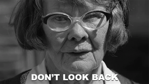 Dont Look Back Granny GIF - Dont Look Back Granny Belfast GIFs