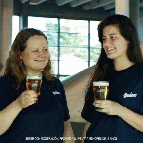 Clasica Cheers GIF - Clasica Cheers Beer GIFs