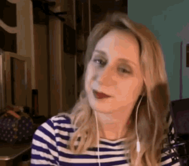 Amy Vorpahl Tsts GIF - Amy Vorpahl Tsts Twin Sister Twin Sister GIFs