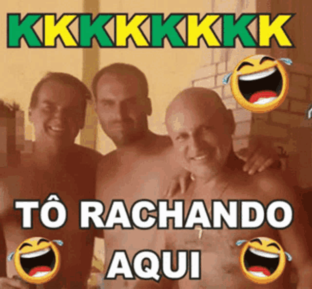 three shirtless men are posing for a picture with a caption that says " to rachando aqui "