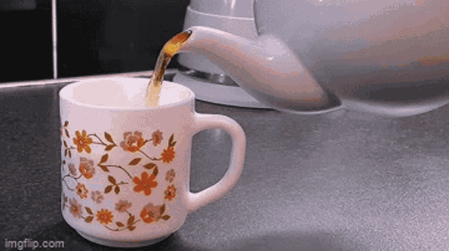 Hot Cuppa GIF - Hot Cuppa Mug GIFs