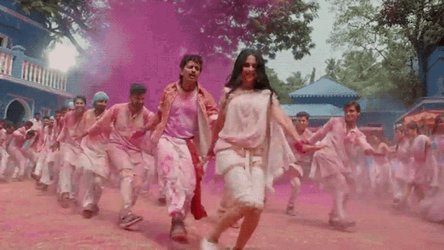 Dancing Genelia Deshmukh GIF - Dancing Genelia Deshmukh Riteish Deshmukh GIFs