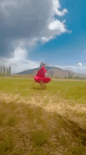 Nature Girl GIF - Nature Girl Red Rose GIFs