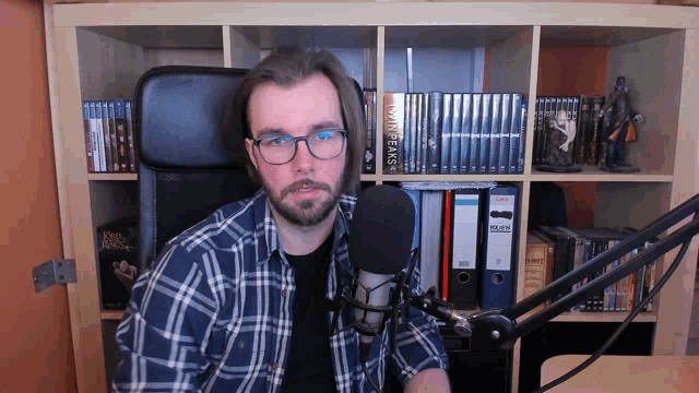 Angussees Fake GIF