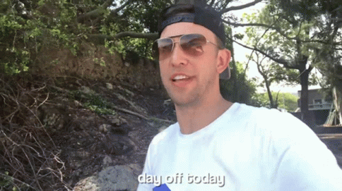 Day Off Today Free Time GIF - Day Off Today Day Off Free Time GIFs