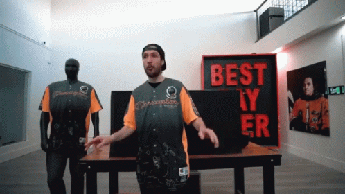 Two Two Fingers Up GIF - Two Two Fingers Up Peace GIFs
