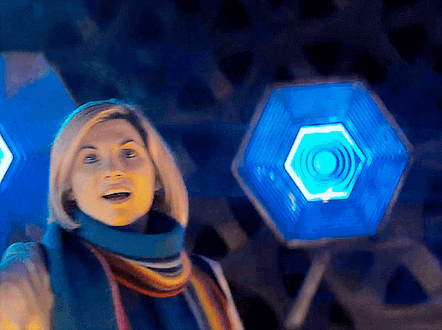 Doctor Who Thirteenth Doctor GIF - Doctor Who Thirteenth Doctor Scarf GIFs