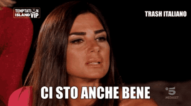 a woman says ci sto anche bene in italian