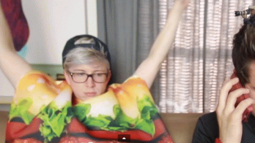 Tyler Oakley The Dancing Cheeseburger GIF - Tyler Oakley Burger Mind Me GIFs