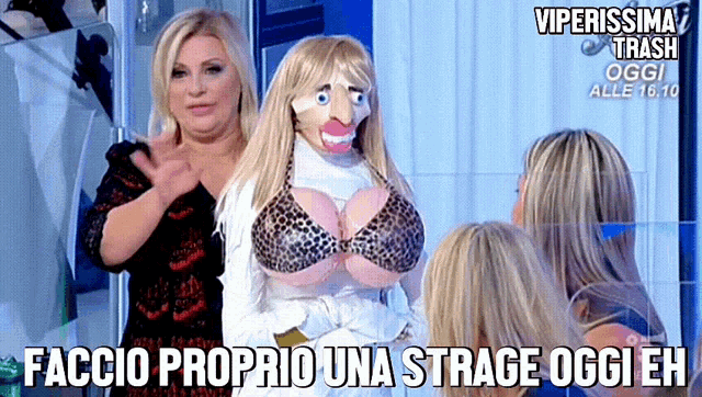 a woman in a leopard print bra stands next to a mannequin with the caption faccio proprio una strage