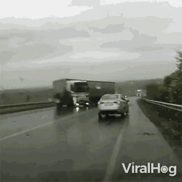 Skidding Truck Viralhog GIF - Skidding Truck Viralhog Truck Slips On The Road GIFs