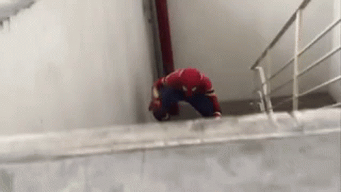 Kaminari Sean Spiderman GIF - Kaminari Sean Spiderman Spiderman Climb GIFs
