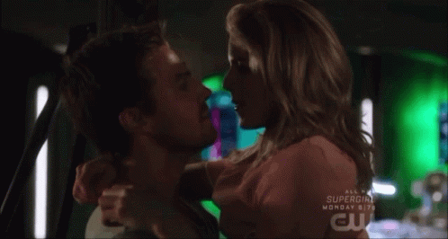 Olicity Oliver And Felicity GIF - Olicity Oliver And Felicity Arrow GIFs