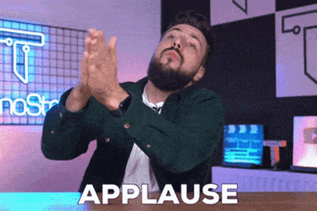 Technostrefa Technology GIF - Technostrefa Technology Applause GIFs