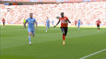 Luton Coventry GIF - Luton Coventry Championship GIFs