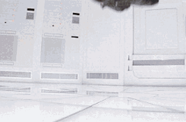 Mission Impossible Tom Cruise GIF - Mission Impossible Tom Cruise Breaking In GIFs
