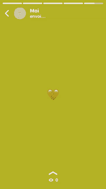 a yellow screen with a picture of a broken heart and the text moi envoi