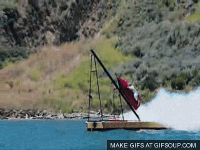 Johnny Knoxville Rocket GIF - Johnny Knoxville Rocket Fall GIFs
