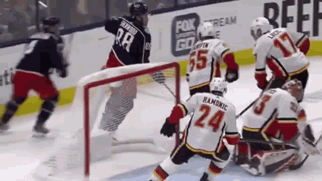 Milan Lucic Milan Lucic Punch GIF - Milan Lucic Milan Lucic Punch Calgary Flames GIFs