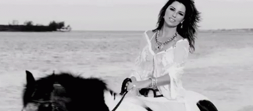 Shania Twain GIF - Shania Twain Horseback GIFs