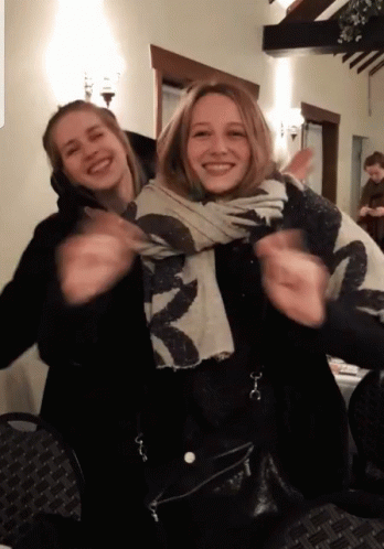 Scholleveld Party GIF - Scholleveld Party Celebrate GIFs