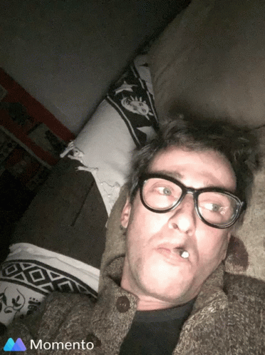 Chew Cigarette GIF - Chew Cigarette Selfie GIFs