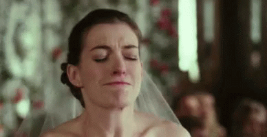 Anne Hathaway Wedding GIF - Anne Hathaway Wedding Scream GIFs