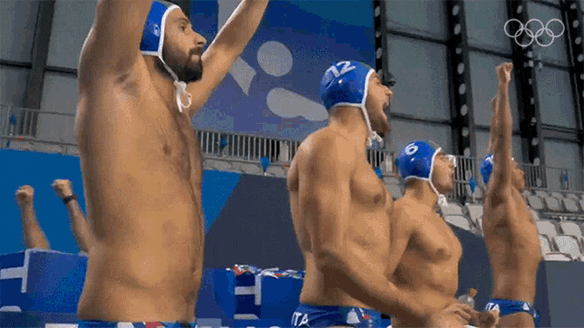Raise Hands Vincenzo Dolce GIF - Raise Hands Vincenzo Dolce Alessandro Velotto GIFs