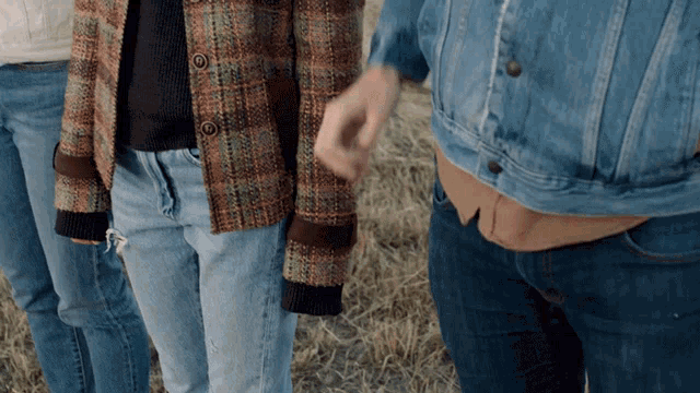 Holding Hands We Can Do This GIF - Holding Hands We Can Do This Friends GIFs