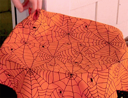 One Tree Hill Halloween Candy GIF - One Tree Hill Halloween Candy Halloween Treats GIFs