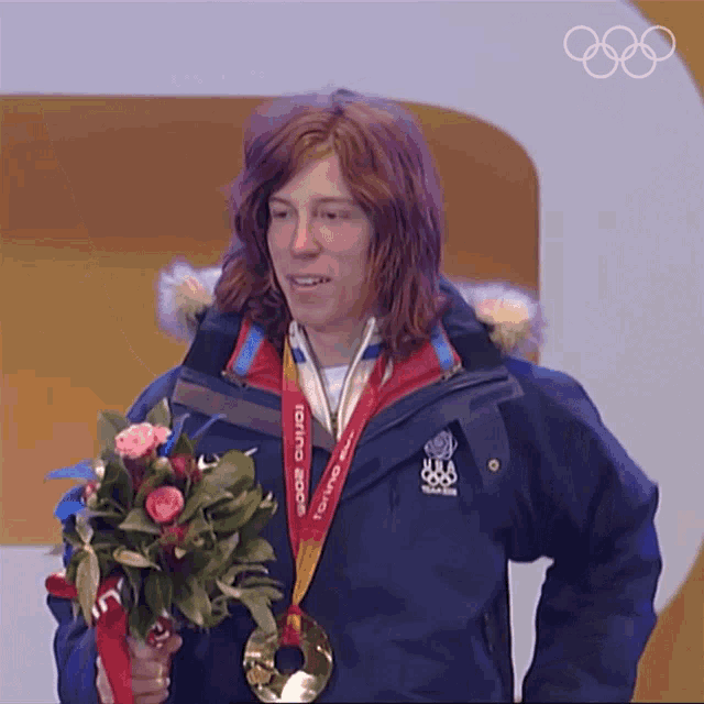 Gold Medal Mens Snowboard Halfpipe GIF - Gold Medal Mens Snowboard Halfpipe Shawn White GIFs