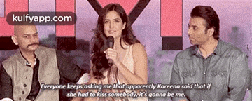 Everyone Keeps Asking Me That Apparently Kareena Said That Ifshe Had To Kiss Somebody, It'S Gonna Be Me..Gif GIF - Everyone Keeps Asking Me That Apparently Kareena Said That Ifshe Had To Kiss Somebody It'S Gonna Be Me. Kareena Kapoor GIFs