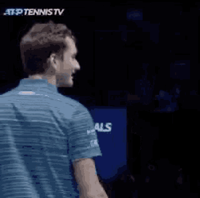 Daniil Medvedev Thumbs Up GIF - Daniil Medvedev Thumbs Up Tennis Player GIFs