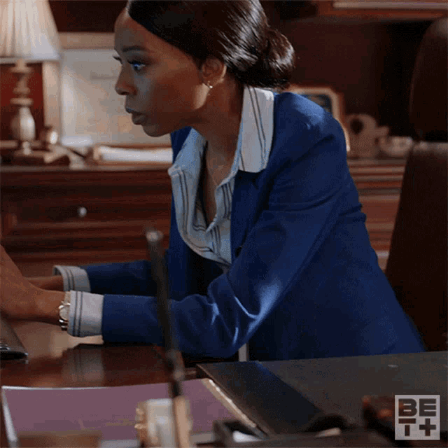 What Is It Beverly Rucker GIF - What Is It Beverly Rucker Whats Going On GIFs