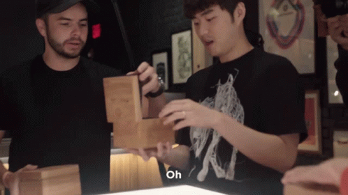 Oh Wow GIF - Oh Wow Gift GIFs