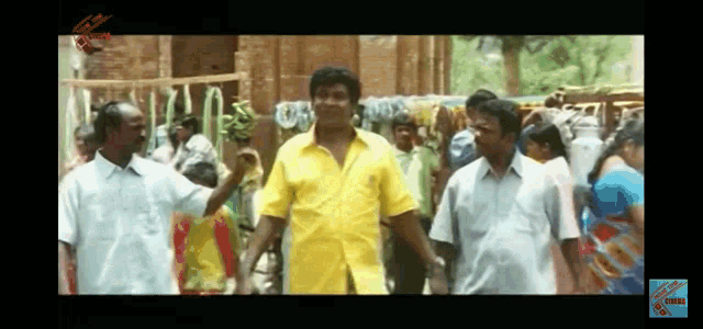 Arjun Vadivelu GIF - Arjun Vadivelu Walking GIFs