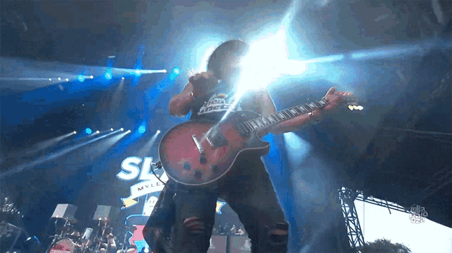 Rocking Out Guitarist GIF - Rocking Out Guitarist Slash GIFs