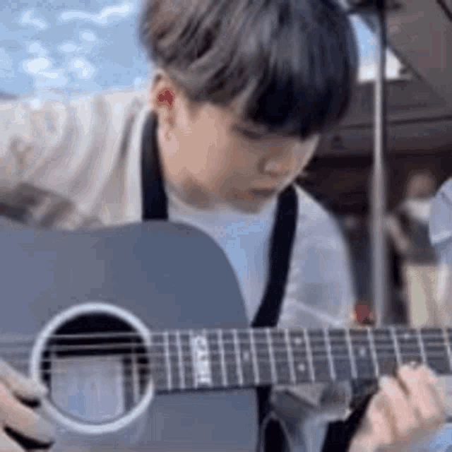 Yoongi Playing The Guitar Lilsope GIF - Yoongi Playing The Guitar Lilsope GIFs