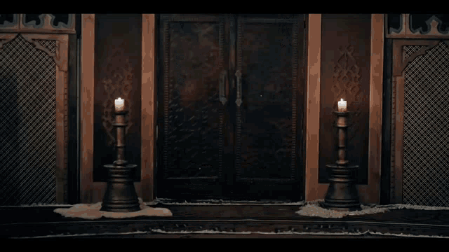 a man standing in a doorway with the words glory geldi written on the bottom