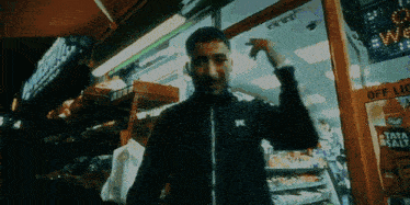 Uzi Uzi El Chavo GIF - Uzi Uzi El Chavo Rap GIFs